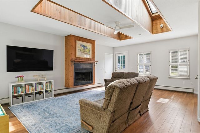 116 Williams St, Longmeadow, MA 01106