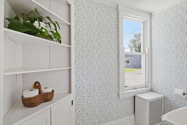 116 Williams St, Longmeadow, MA 01106