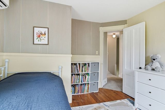 116 Williams St, Longmeadow, MA 01106