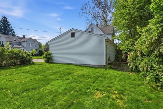 116 Williams St, Longmeadow, MA 01106