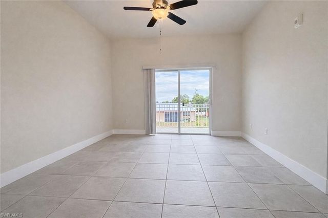 3303 SW 8th PL # 201, Cape Coral, FL 33914