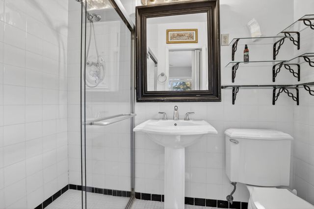 742 Hollywood Boulevard, Hollywood, FL 33019