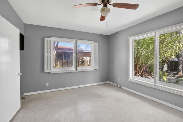 742 Hollywood Boulevard, Hollywood, FL 33019