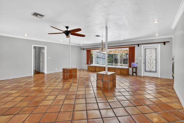 742 Hollywood Boulevard, Hollywood, FL 33019