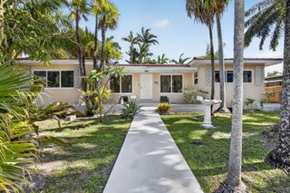 742 Hollywood Boulevard, Hollywood, FL 33019