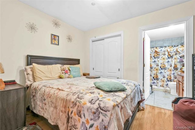 84-39 60th Dr, Middle Village, NY 11379