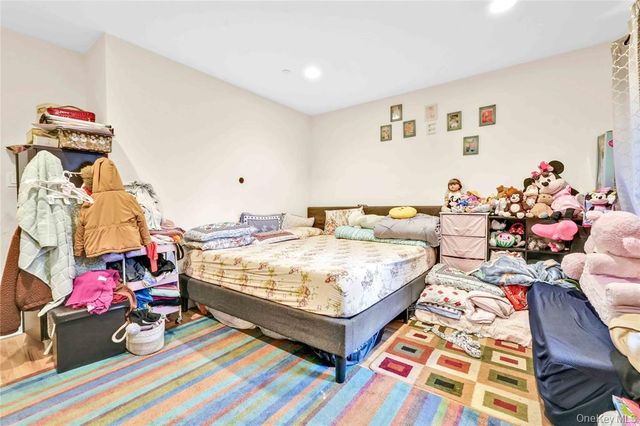 84-39 60th Dr, Middle Village, NY 11379