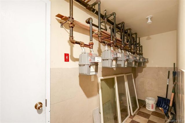 84-39 60th Dr, Middle Village, NY 11379