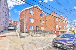 84-39 60th Dr, Middle Village, NY 11379