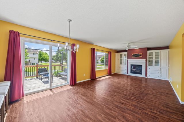 600 SE Prairie Park Lane, Waukee, IA 50263
