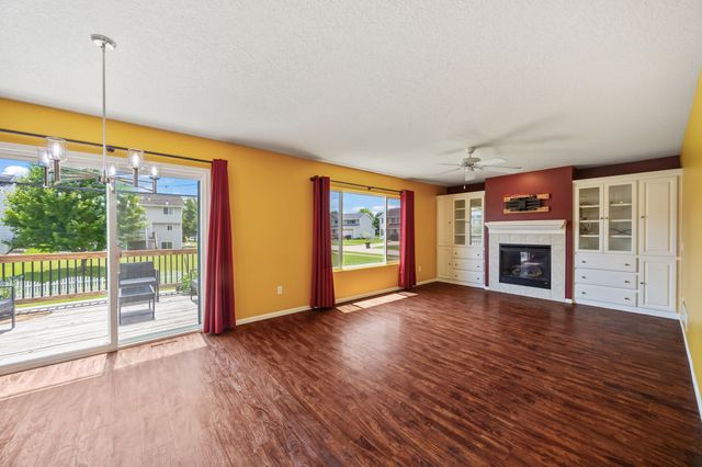 600 SE Prairie Park Lane, Waukee, IA 50263