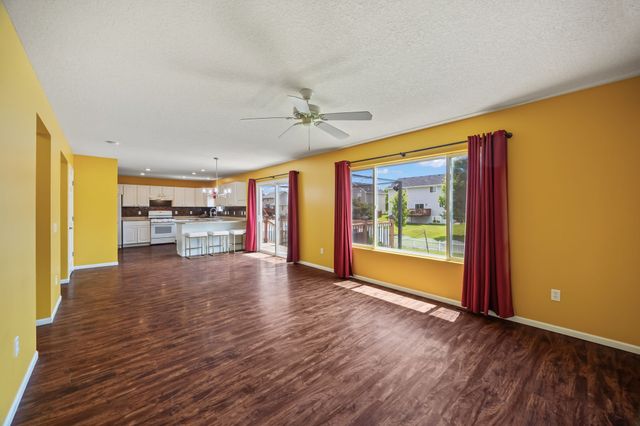 600 SE Prairie Park Lane, Waukee, IA 50263