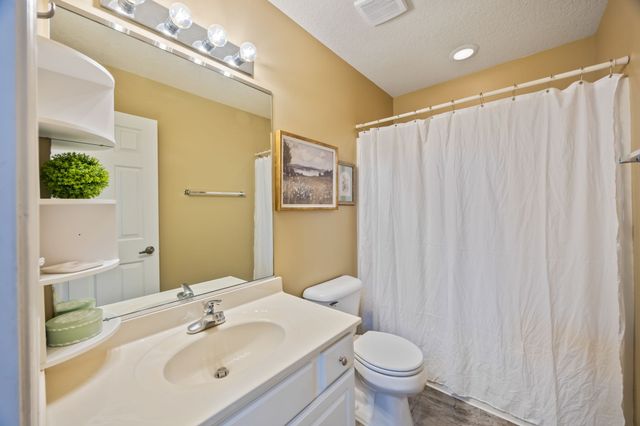 600 SE Prairie Park Lane, Waukee, IA 50263