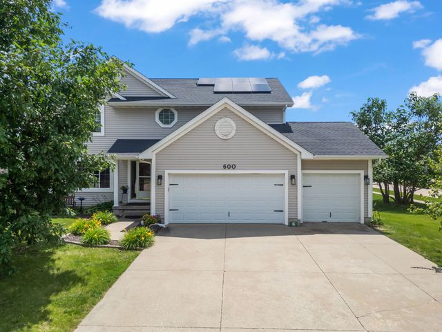 600 SE Prairie Park Lane, Waukee, IA 50263