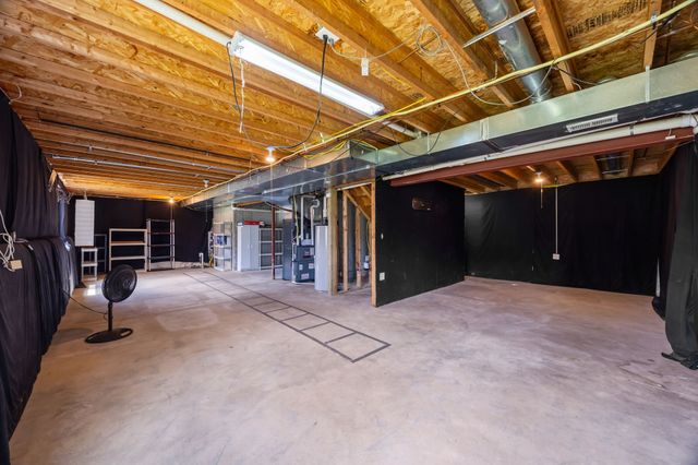 600 SE Prairie Park Lane, Waukee, IA 50263