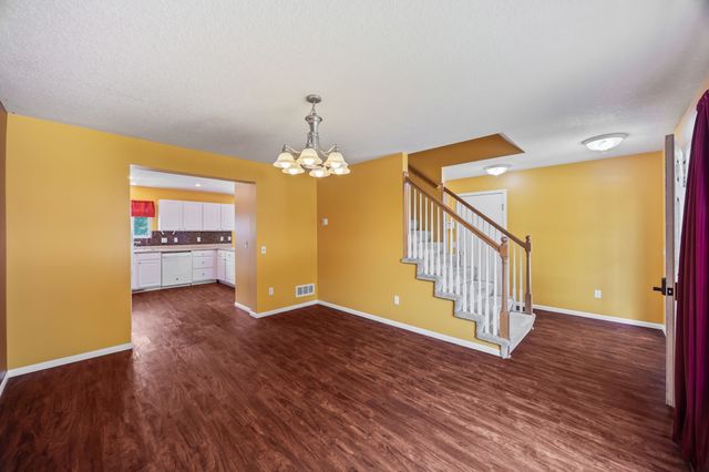 600 SE Prairie Park Lane, Waukee, IA 50263