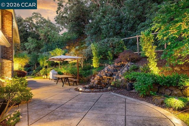 2023 Devita Ct, Walnut Creek, CA 94595