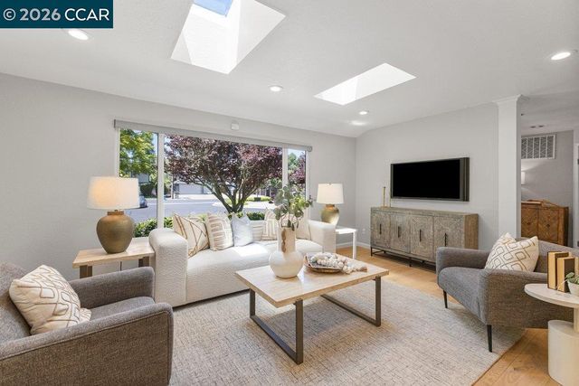 2023 Devita Ct, Walnut Creek, CA 94595