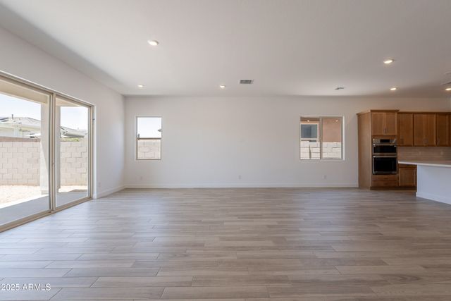 21427 W MEADOWBROOK Avenue, Buckeye, AZ 85396