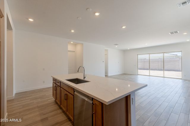 21427 W MEADOWBROOK Avenue, Buckeye, AZ 85396