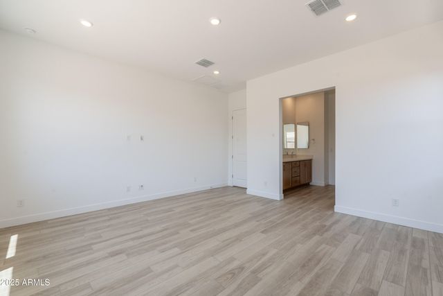 21427 W MEADOWBROOK Avenue, Buckeye, AZ 85396