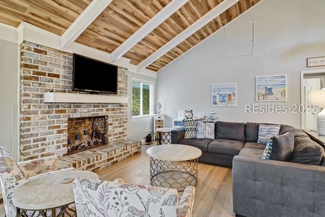 31 Sanddollar Rd, Hilton Head Island, SC 29928