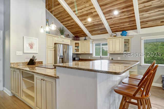 31 Sanddollar Rd, Hilton Head Island, SC 29928