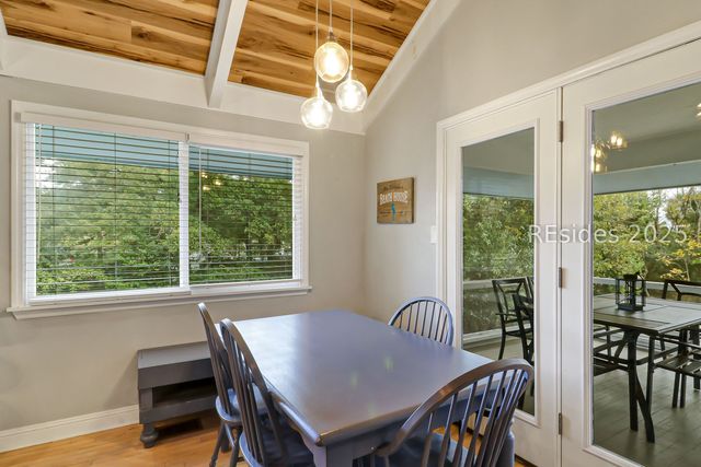 31 Sanddollar Rd, Hilton Head Island, SC 29928