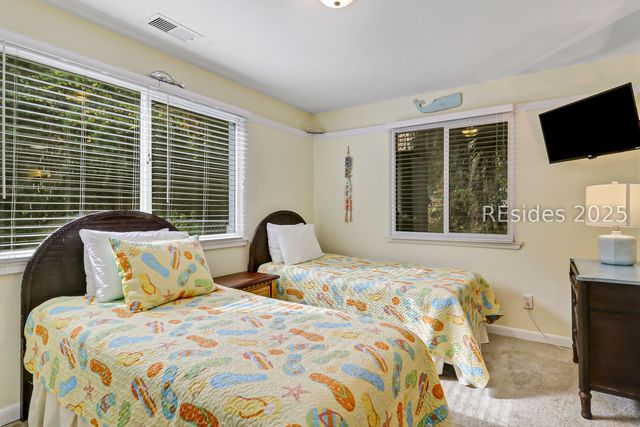 31 Sanddollar Rd, Hilton Head Island, SC 29928