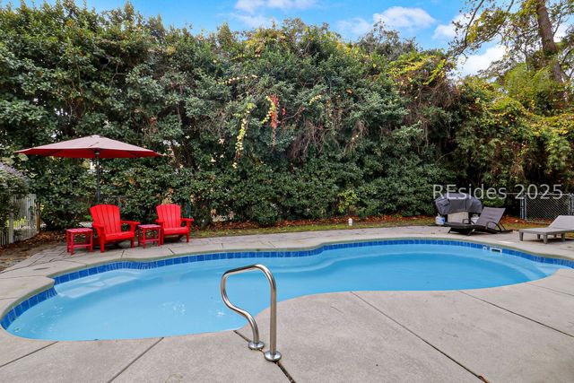 31 Sanddollar Rd, Hilton Head Island, SC 29928