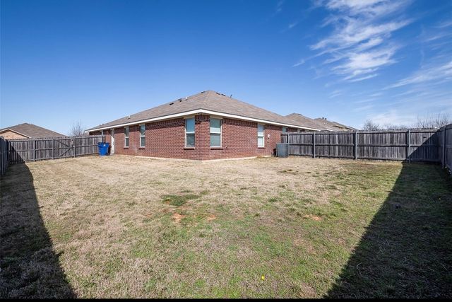 456 Canvas Court, Crowley, TX 76036