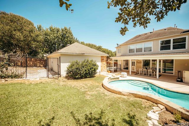519 Wildgrove Ln, San Antonio, TX 78258