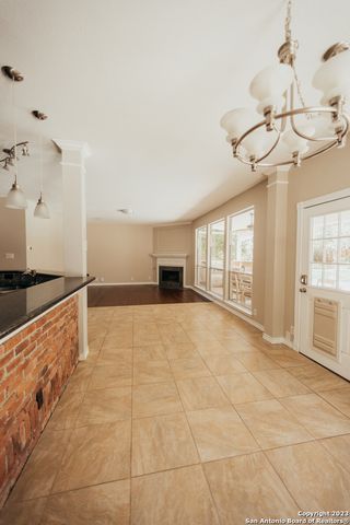 519 Wildgrove Ln, San Antonio, TX 78258