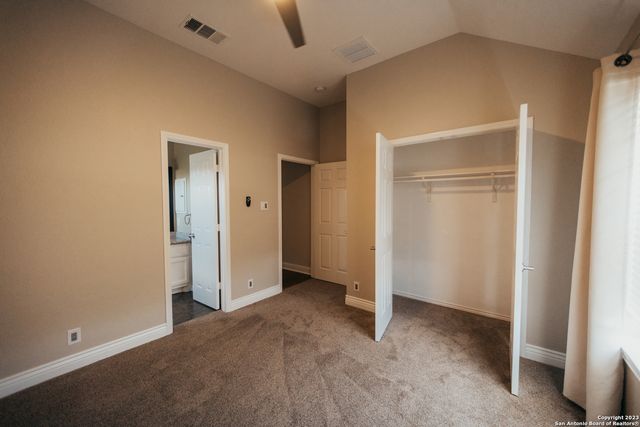 519 Wildgrove Ln, San Antonio, TX 78258