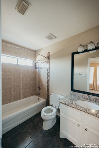 519 Wildgrove Ln, San Antonio, TX 78258