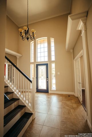 519 Wildgrove Ln, San Antonio, TX 78258