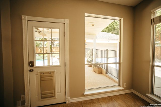 519 Wildgrove Ln, San Antonio, TX 78258