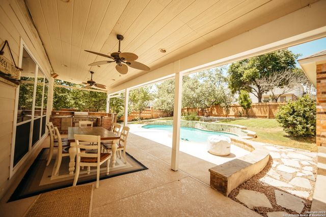 519 Wildgrove Ln, San Antonio, TX 78258