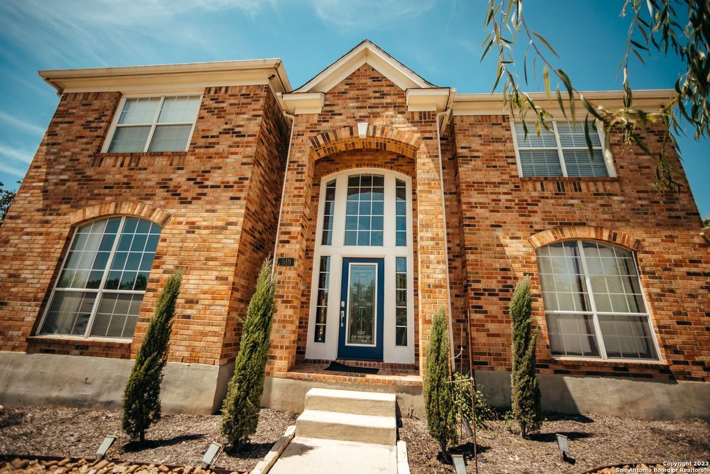 519 Wildgrove Ln, San Antonio, TX 78258