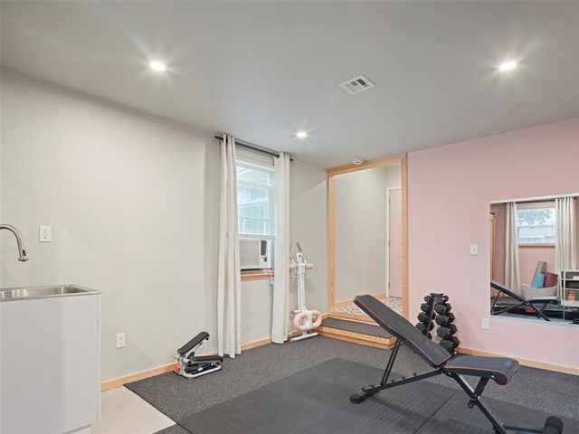 2832 NW 20th Street, Oklahoma City, OK 73107