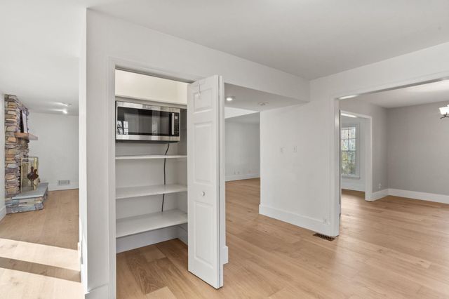 6861 REIDVILLE Road, Woodruff, SC 29388