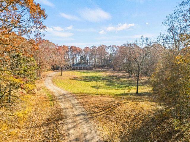 6861 REIDVILLE Road, Woodruff, SC 29388