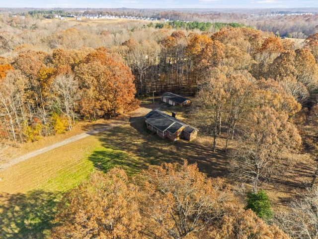 6861 REIDVILLE Road, Woodruff, SC 29388