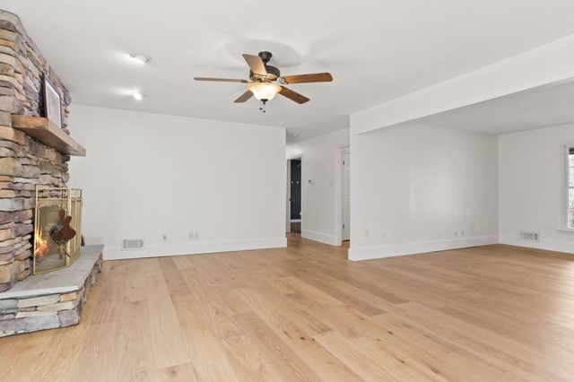 6861 REIDVILLE Road, Woodruff, SC 29388