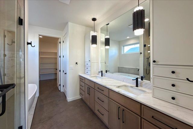 308 Mullen Road NE, Albuquerque, NM 87107