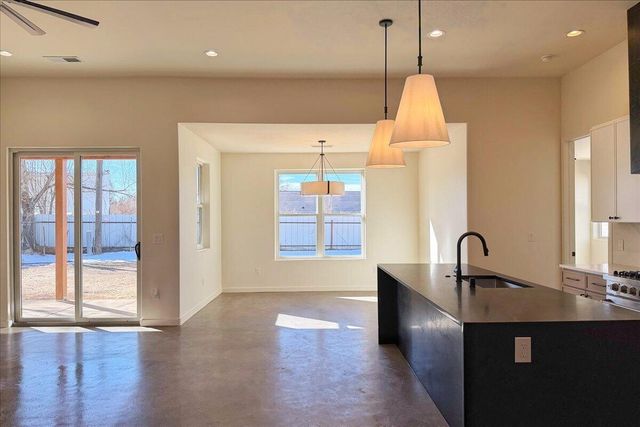 308 Mullen Road NE, Albuquerque, NM 87107