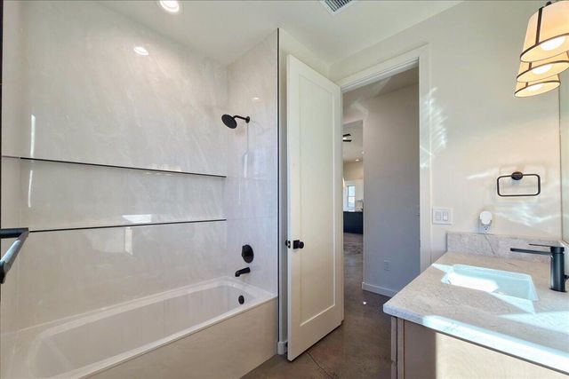 308 Mullen Road NE, Albuquerque, NM 87107