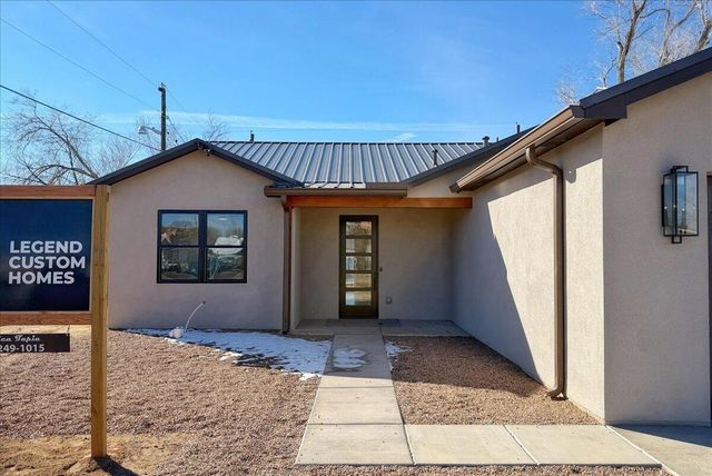 308 Mullen Road NE, Albuquerque, NM 87107