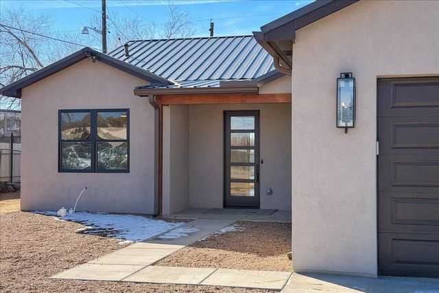 308 Mullen Road NE, Albuquerque, NM 87107