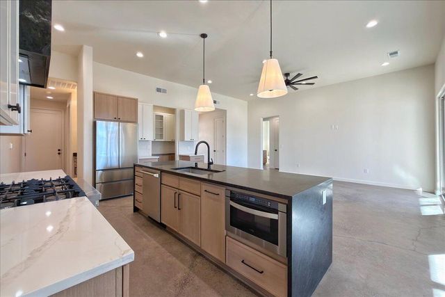 308 Mullen Road NE, Albuquerque, NM 87107